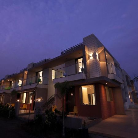 Leena Resort Garudeshwar Εξωτερικό φωτογραφία